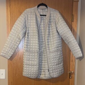 Athleta Grandview PrimaLoft Quilted Shell Jacket Coast Grey Size Medium